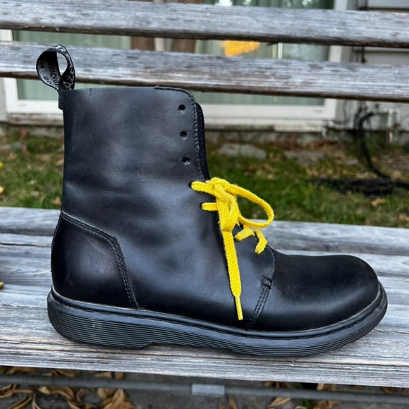 Dr Martens Black Leather boot Sz 6 - Picture 5 of 7